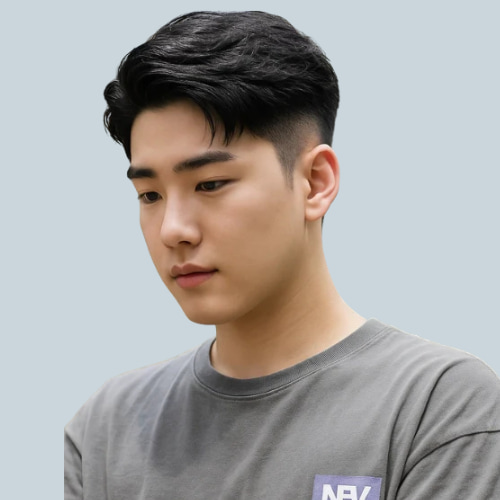Medium Comma Hair